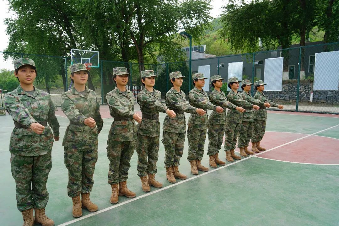 这些“满月对比照”,火了! 这些“满月对比照”,火了!