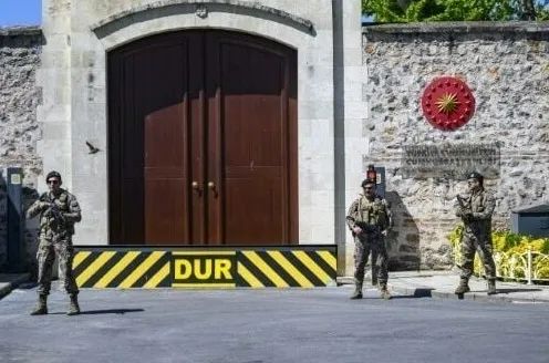 俄罗斯和乌克兰终于谈上了，都有谁出席？