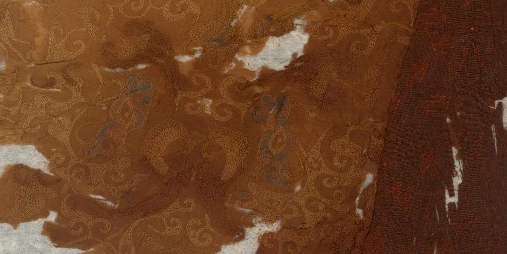 解密!考古发现最早的丝制“坐垫”竟然一直被当做“枕巾”? 解密!考古发现最早的丝制“坐垫”竟然一直被当做“枕巾”?