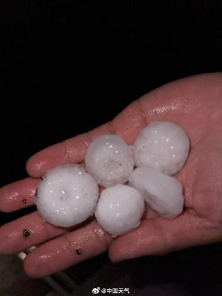 警惕!北京将现8到10级雷暴大风和冰雹 周五晚高峰将受不利影响 警惕!北京将现8到10级雷暴大风和冰雹 周五晚高峰将受不利影响