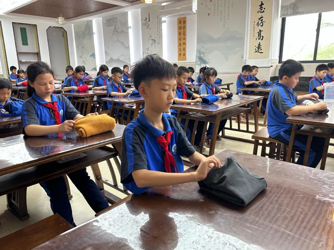 上课不重要，拍照片交差就行？