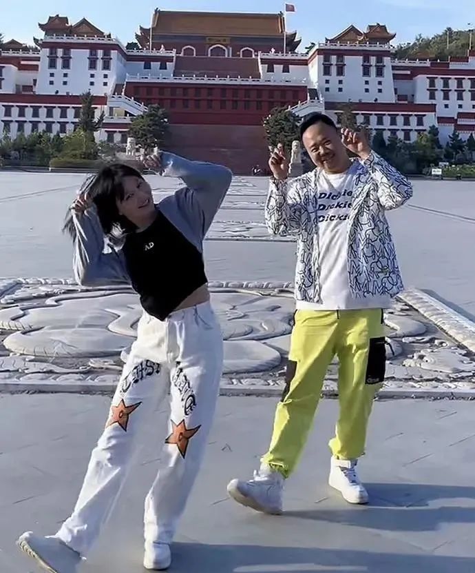 38岁舞蹈博主去世，丈夫透露原因