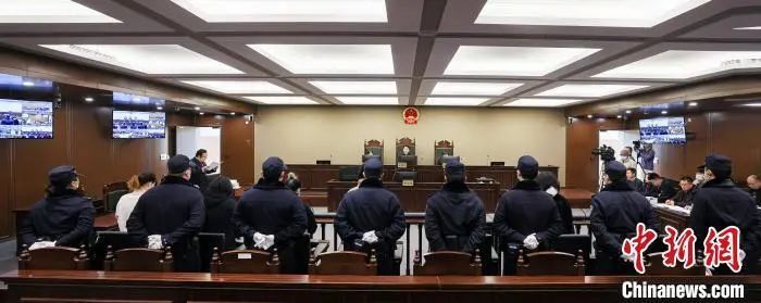 荒谬……网友相亲相到了“宋仲基” 荒谬……网友相亲相到了“宋仲基”