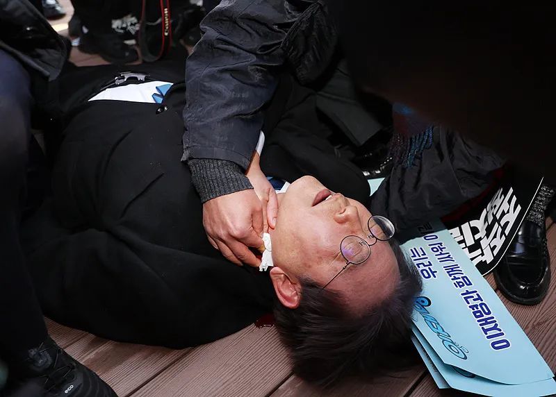 应对“恐怖威胁”,李在明演讲将配防弹玻璃 应对“恐怖威胁”,李在明演讲将配防弹玻璃