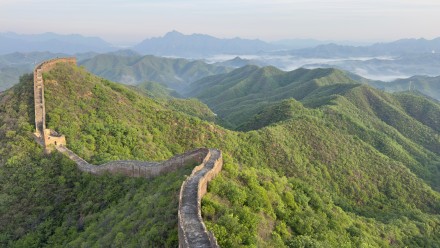 河北滦平：金山岭长城出现云海景观