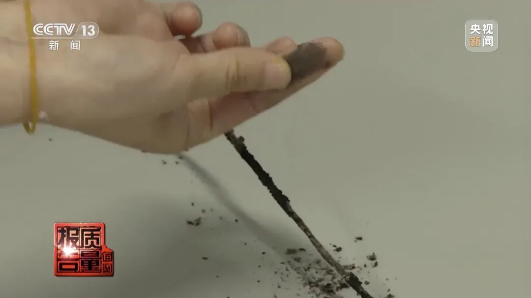 这种充电线危险!劝你快拔掉,赶紧自查 这种充电线危险!劝你快拔掉,赶紧自查