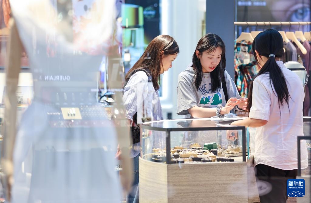 新华全媒+丨石家庄：促进消费升级 激发城市活力