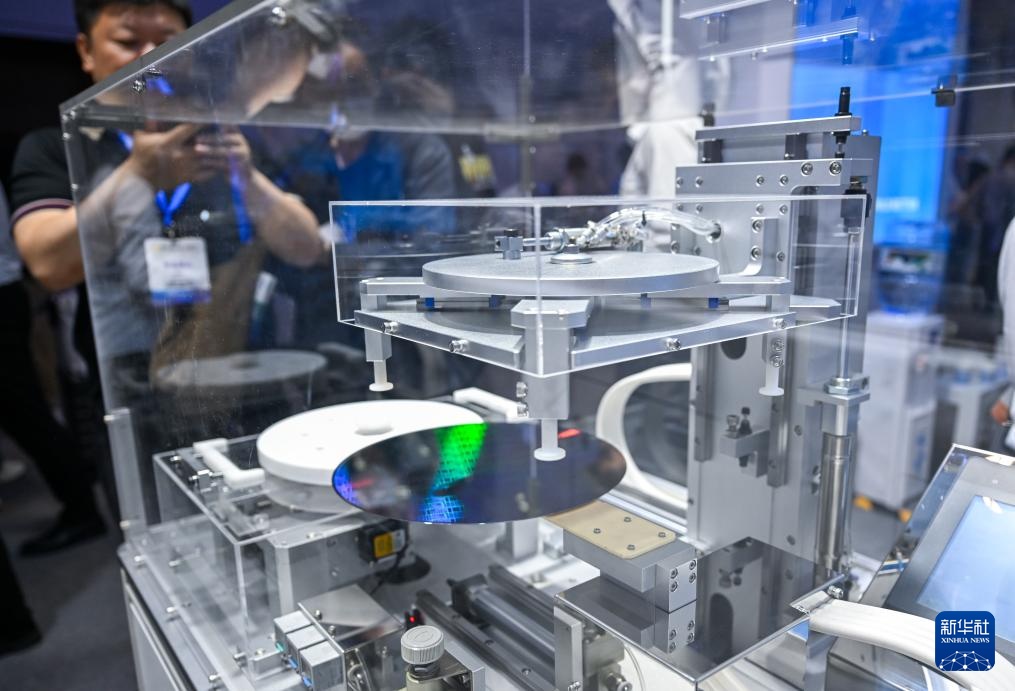 第二十届光博会在武汉开幕 第二十届光博会在武汉开幕