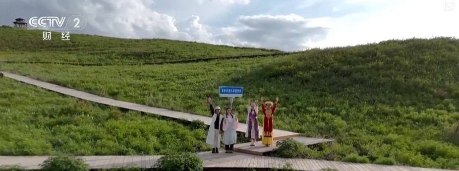 繁花美景引客来 “自然风光+红色文化”成文旅融合发展闪亮名片