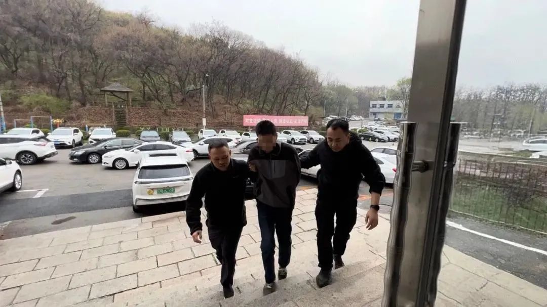 辽宁鞍山父子被杀案告破,警方披露22年前命案详情! 辽宁鞍山父子被杀案告破,警方披露22年前命案详情!