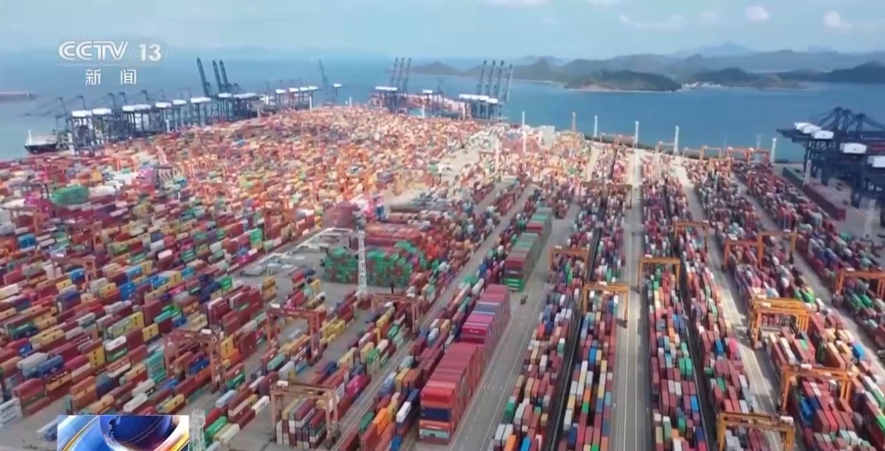 客户催单、航运抢舱 中美关税调整后物流企业出货忙 客户催单、航运抢舱 中美关税调整后物流企业出货忙