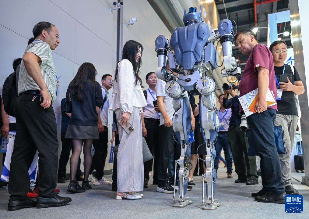 第二十届光博会在武汉开幕 第二十届光博会在武汉开幕