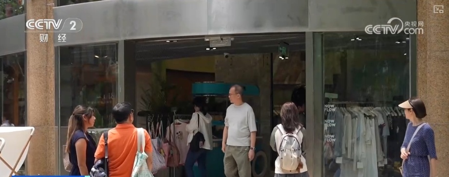 从主题IP到艺术装置打造感官盛宴 新消费场景“流量密码”为线下消费添活力 从主题IP到艺术装置打造感官盛宴 新消费场景“流量密码”为线下消费添活力