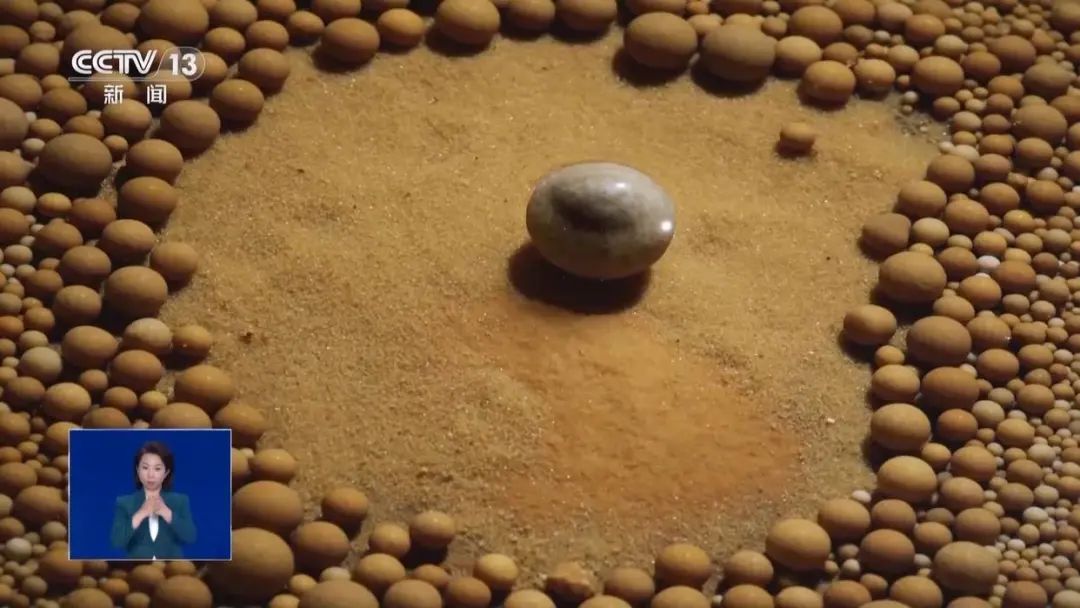 女子赤脚入4.8亿年溶洞“晶花池”拍照后续,当地回应 女子赤脚入4.8亿年溶洞“晶花池”拍照后续,当地回应