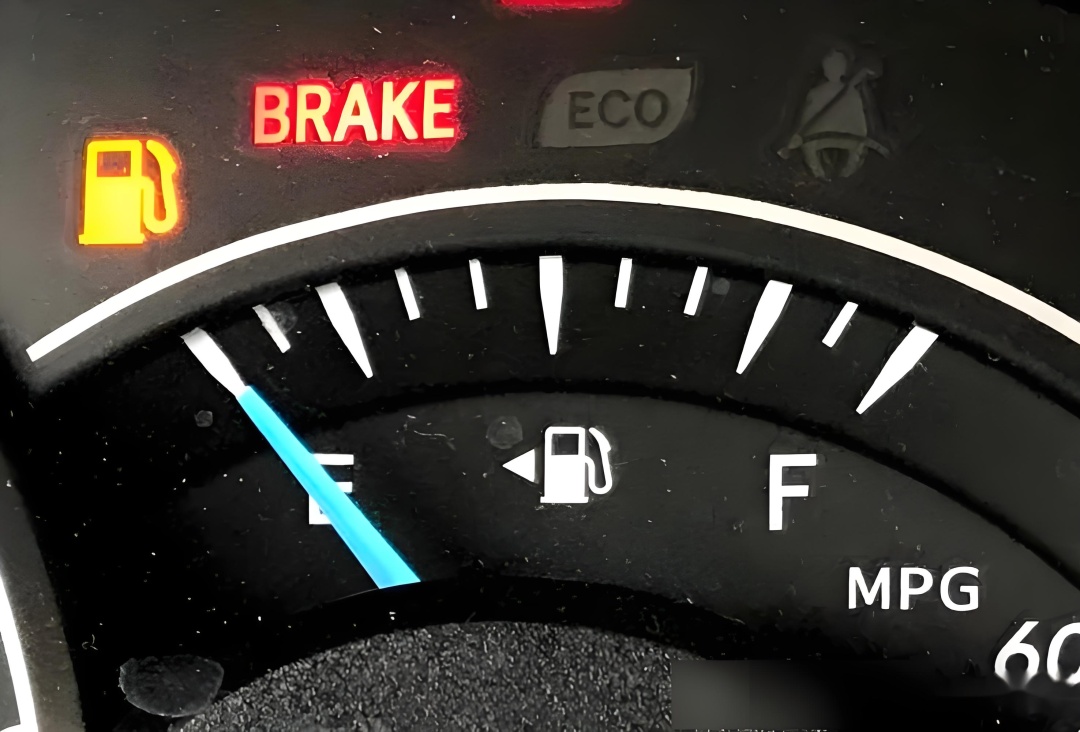 你知道汽车油量低于多少就该加油了? 你知道汽车油量低于多少就该加油了?