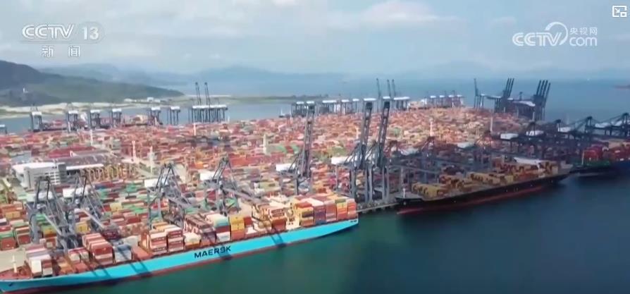 中美关税调整后:跨境电商物流订单暴涨 中美海运再现"一舱难求" 中美关税调整后:跨境电商物流订单暴涨 中美海运再现"一舱难求"