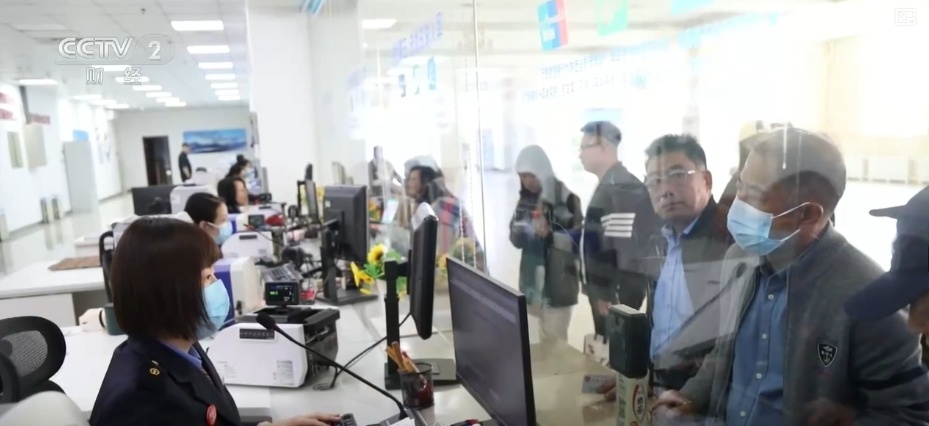 铁路端午假期运输火车票开售 购票提示请查收↓ 铁路端午假期运输火车票开售 购票提示请查收↓