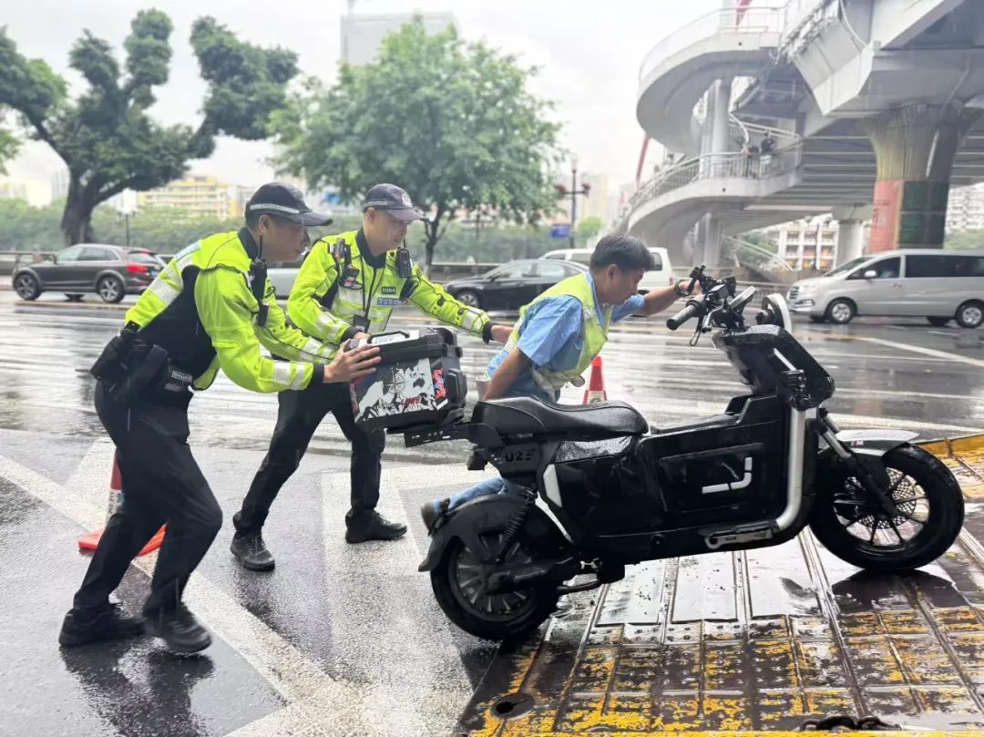 400瓦爆改至1500瓦,男子涉嫌非法改装“电鸡”被查 400瓦爆改至1500瓦,男子涉嫌非法改装“电鸡”被查