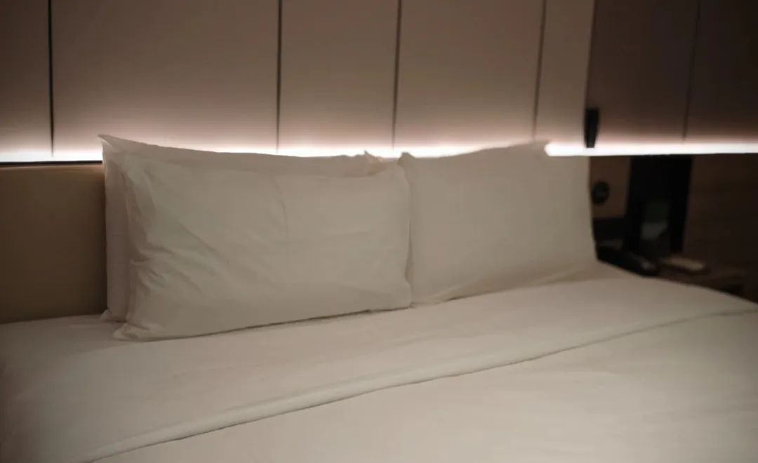 每天必须睡够8小时?错!研究发现:有些人睡4小时依然精力充沛 每天必须睡够8小时?错!研究发现:有些人睡4小时依然精力充沛