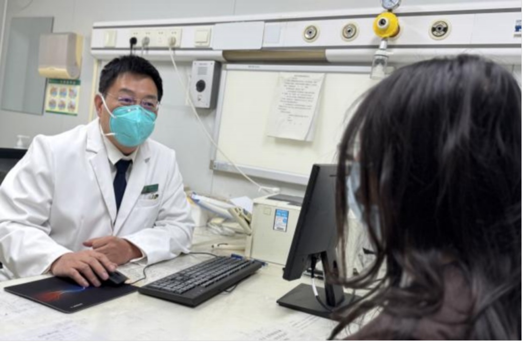 新冠感染再抬头?高峰预计在……这类人群要特别注意→ 新冠感染再抬头?高峰预计在……这类人群要特别注意→