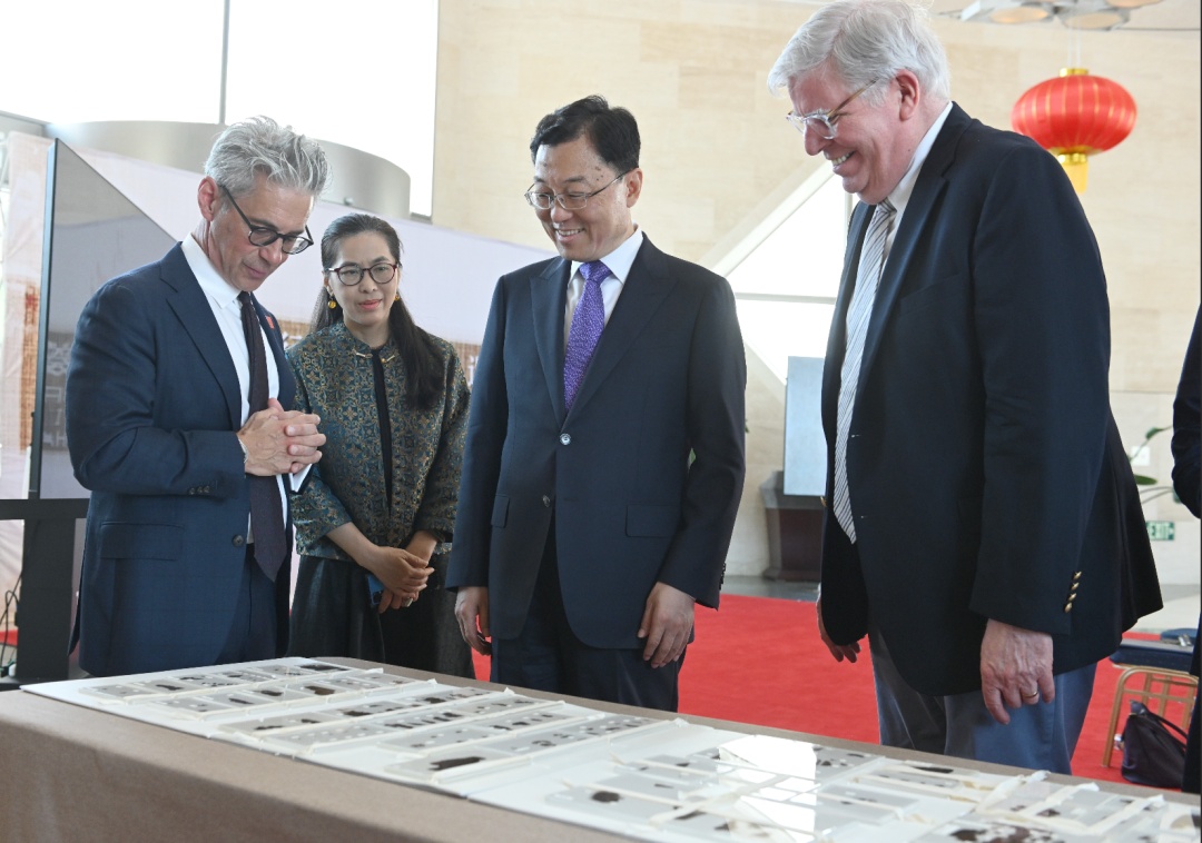 中国驻美大使谢锋：保护文物功在当代，利在千秋