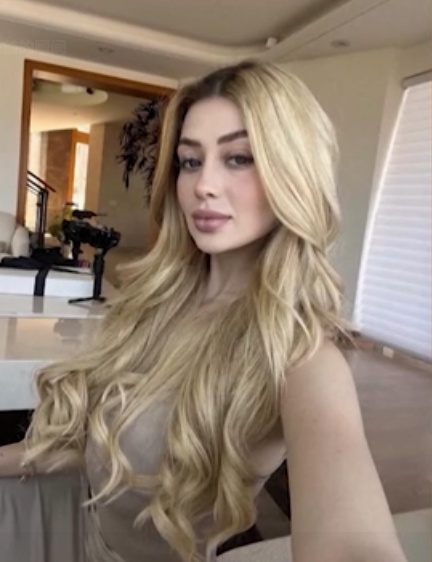 23岁女网红直播时遭枪杀,墨西哥总统发声:首要任务是找到凶手 23岁女网红直播时遭枪杀,墨西哥总统发声:首要任务是找到凶手