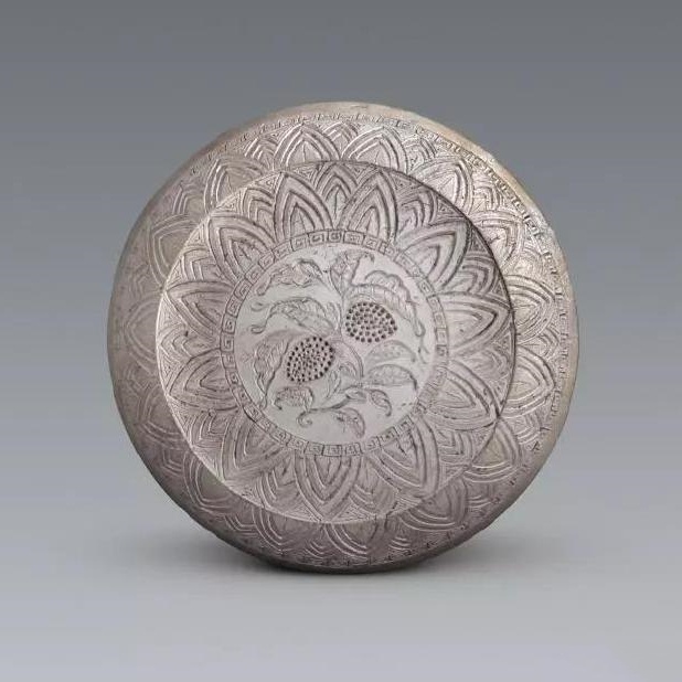 文博日历丨这颗荔枝“保鲜”700年 文博日历丨这颗荔枝“保鲜”700年