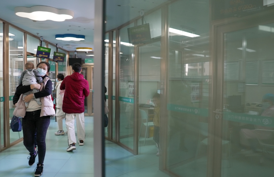 新冠感染再抬头?高峰预计在……这类人群要特别注意→ 新冠感染再抬头?高峰预计在……这类人群要特别注意→