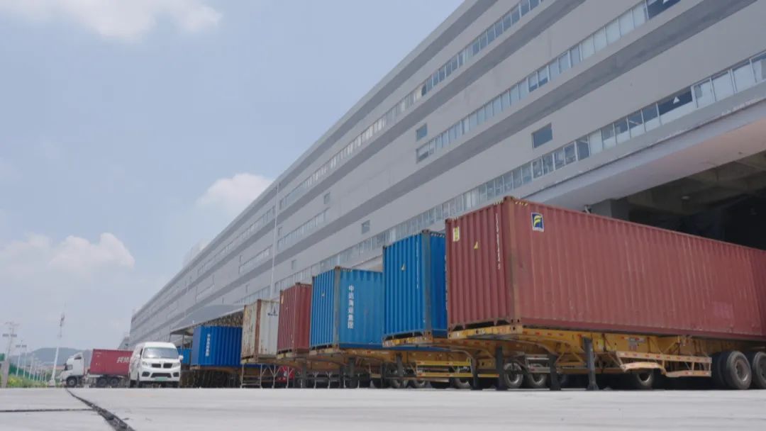 中美关税降了,厦门跨境物流忙到飞起 中美关税降了,厦门跨境物流忙到飞起