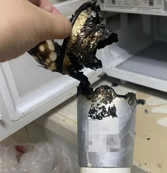 一个操作，让奶茶瞬间“爆炸”，快住手！