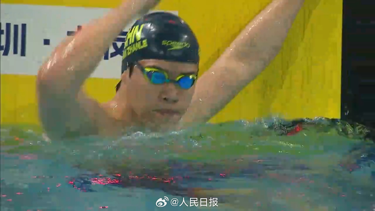 潘展乐战胜孙杨，全国冠军赛男子400米自由泳决赛夺冠