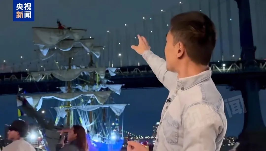 现场直击,墨西哥海军帆船撞上纽约大桥 现场直击,墨西哥海军帆船撞上纽约大桥