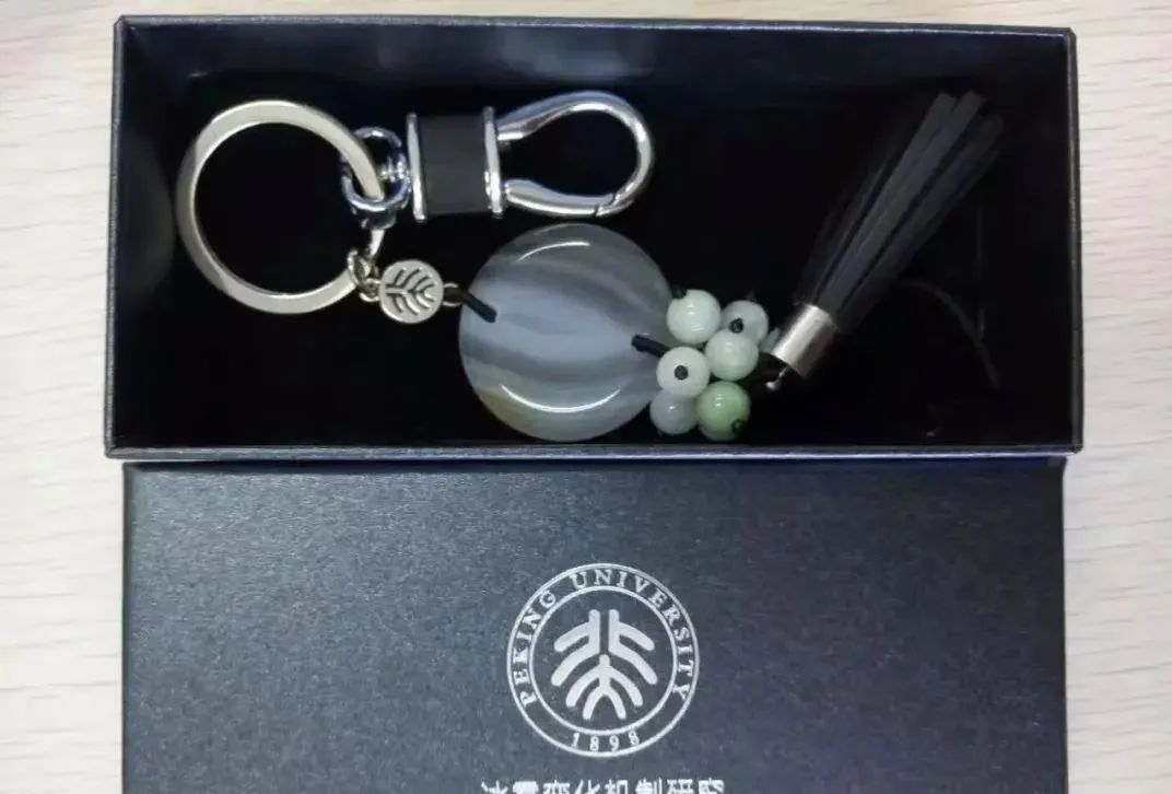 捡到冰雹？拿玛瑙和你换！网友：怎么不早说，下次玛瑙给我留着……