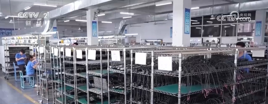 中国外贸企业订单“暴涨” 美国客商直奔中国工厂“催单”“增单”