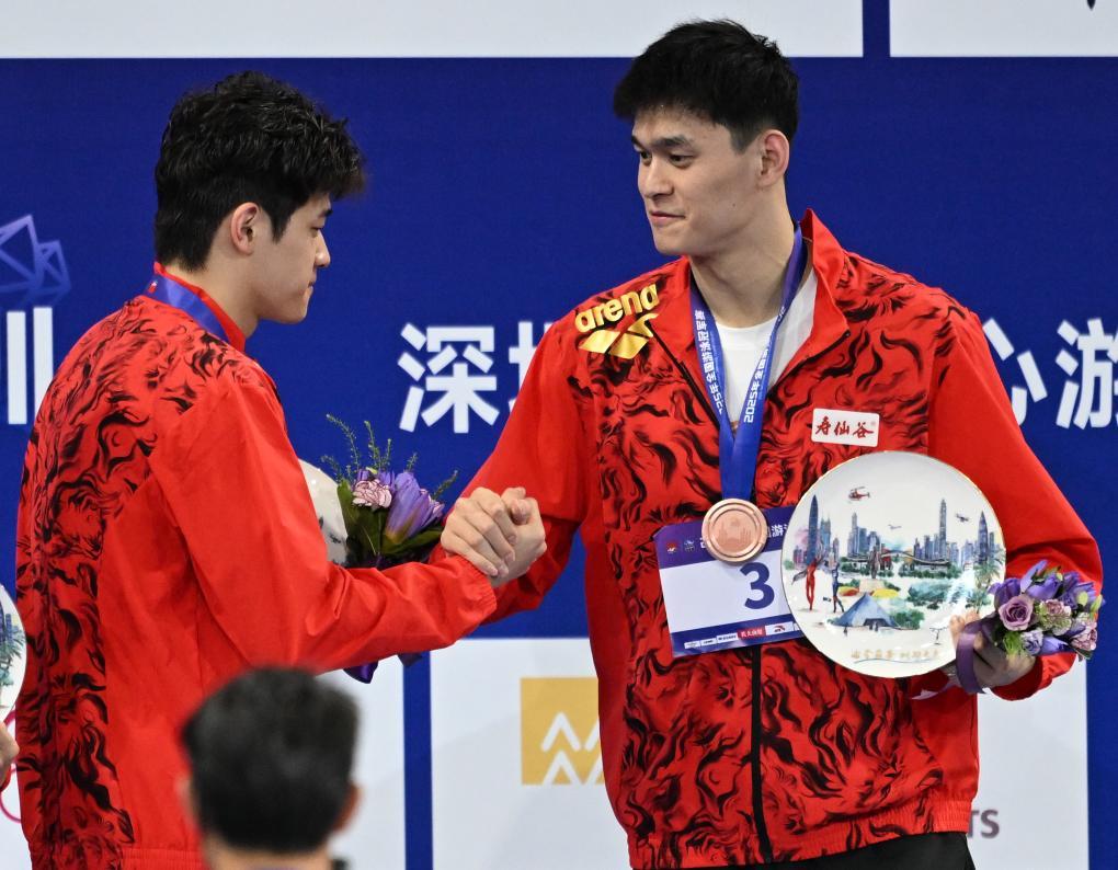 全国游泳冠军赛：潘展乐夺冠 李冰洁刷新亚洲纪录