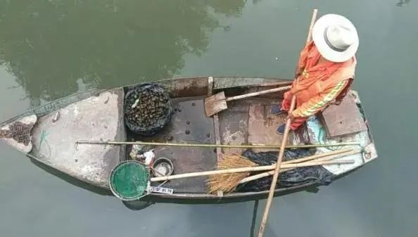 千万别吃，一口下去6000条寄生虫！多地正大量出现，严重可致死