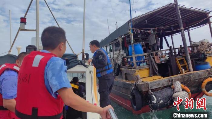 广东查获非法捕捞船舶19艘 广东查获非法捕捞船舶19艘