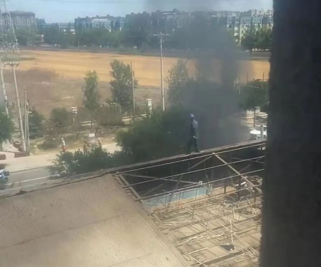 “急性子”魏师傅匆匆赶工！厂子烧了，自己被拘留13天！