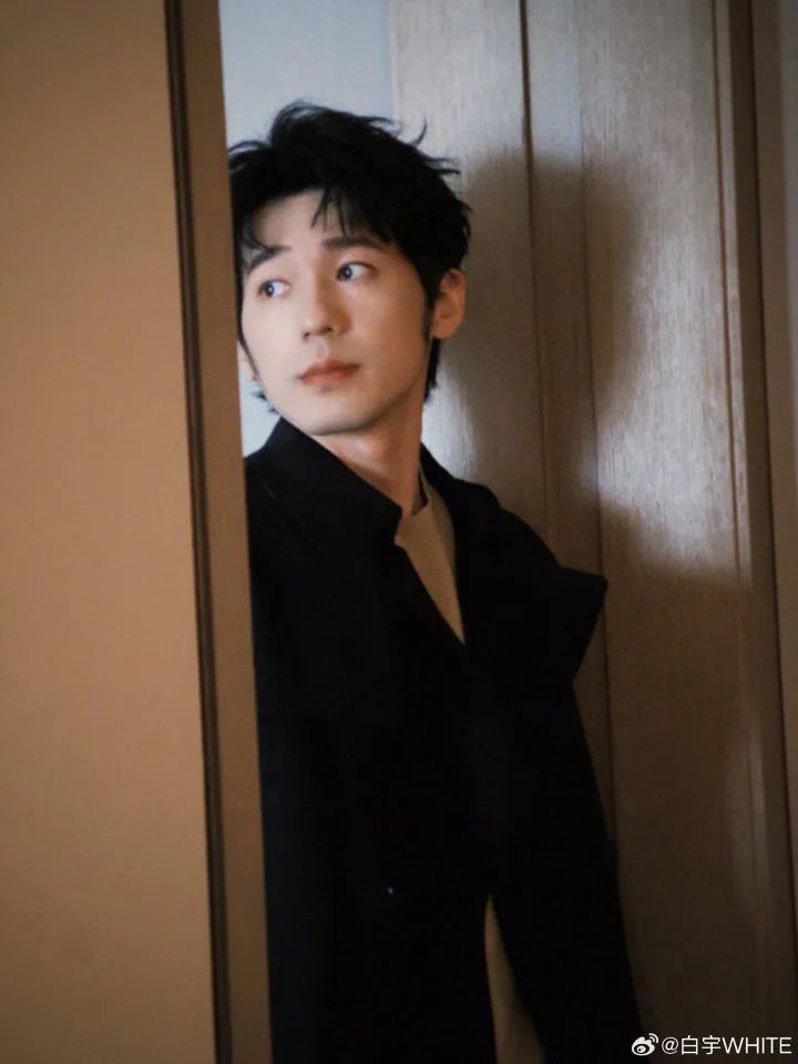 知名男演员自曝已做6次手术!这病特爱“招惹”瘦高个男生 知名男演员自曝已做6次手术!这病特爱“招惹”瘦高个男生