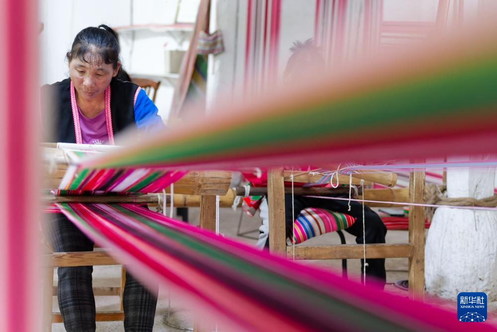 云南基诺山:雨林深处的古调新声 云南基诺山:雨林深处的古调新声
