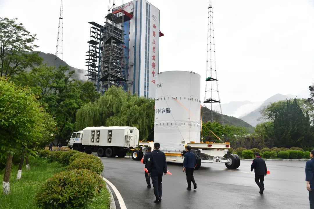 天问二号转入发射区,5月底出发去“追星”! 天问二号转入发射区,5月底出发去“追星”!