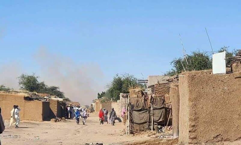 苏丹西部一难民营持续遭遇炮击 造成18人死亡