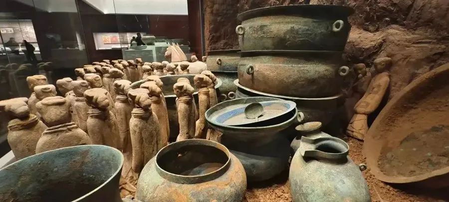 500年前,一只小猫在城墙上签了个名…… 500年前,一只小猫在城墙上签了个名……