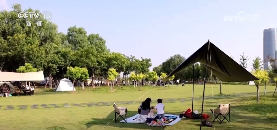 “首发经济”“露营经济”解锁消费新密码 撬动消费新引擎