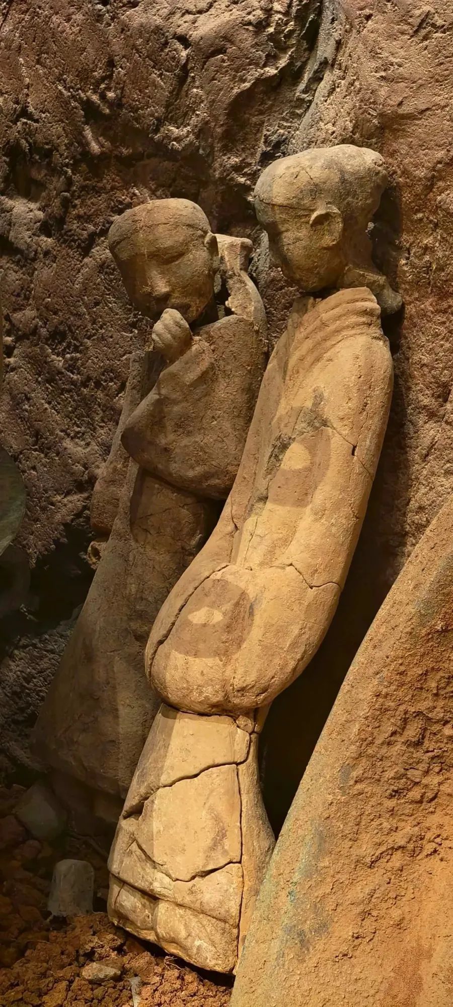 500年前,一只小猫在城墙上签了个名…… 500年前,一只小猫在城墙上签了个名……