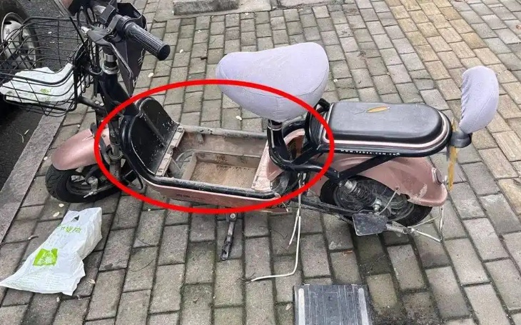 男子每次戴头盔偷盗,海宁警方:掩耳盗铃... 男子每次戴头盔偷盗,海宁警方:掩耳盗铃...