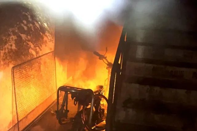 为什么配电箱里不能放杂物? 为什么配电箱里不能放杂物?