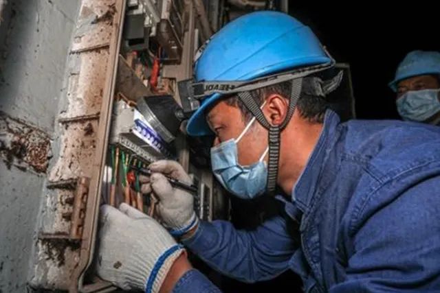 为什么配电箱里不能放杂物? 为什么配电箱里不能放杂物?