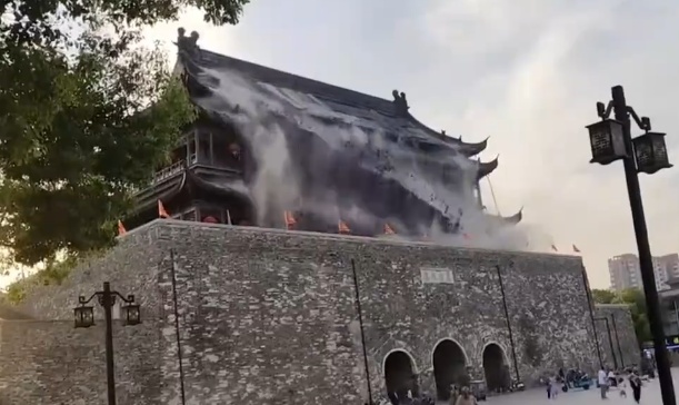 凤阳鼓楼瓦片脱落引关注，古建筑防火难点在哪