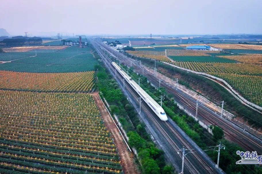 坐高铁不想看手机的原因，找到了！